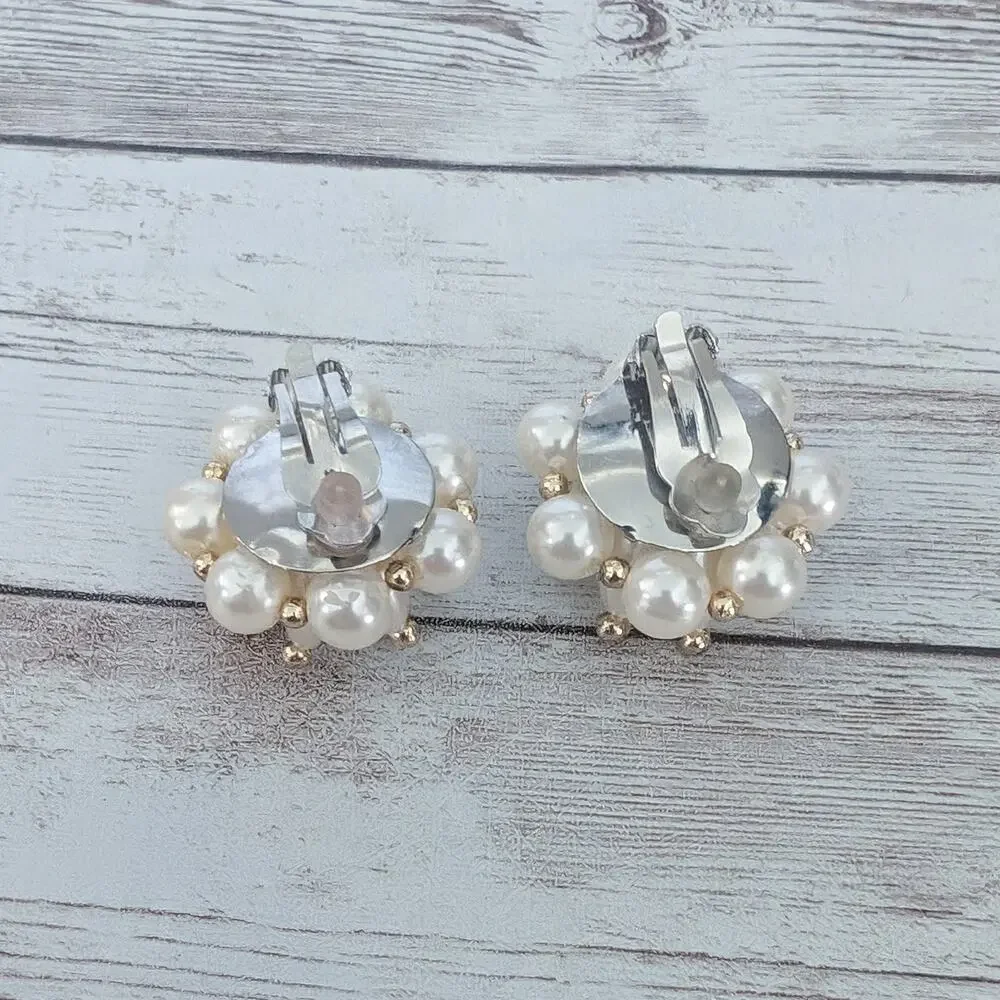 Vintage Clip On Earrings Large 3D Cream & Gold Tone